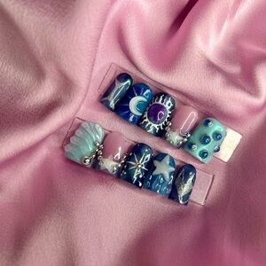 Acrylic press on nail set